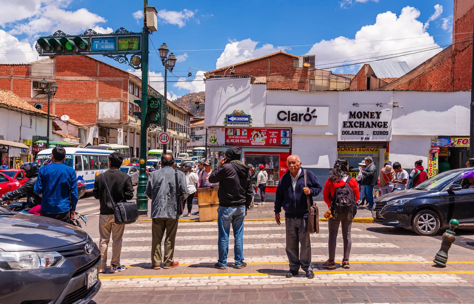 Avenida el sol everyday people.BxZY6X9x