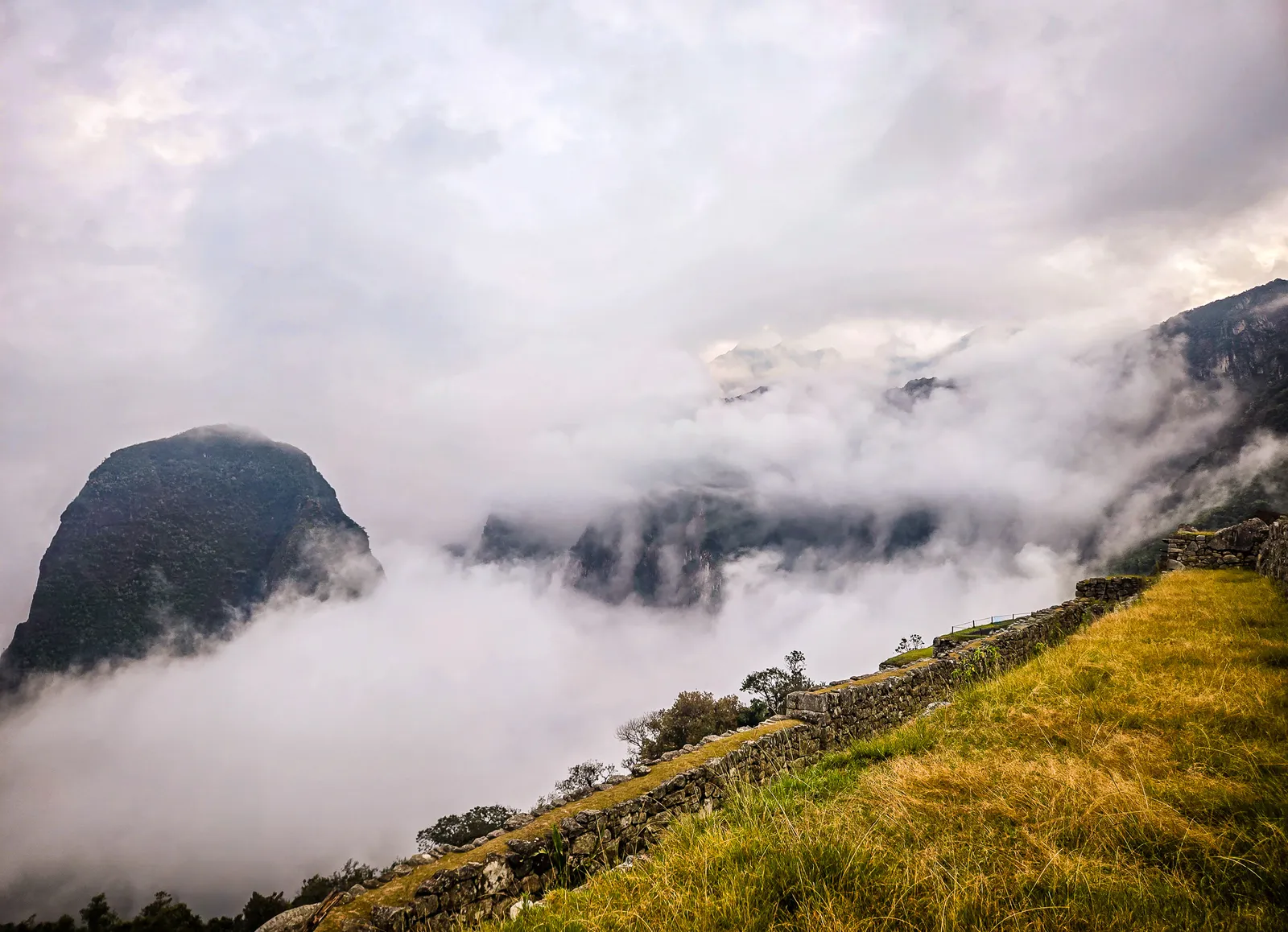 Day 5 machu picchu majastic clouds.DCKXIoEX