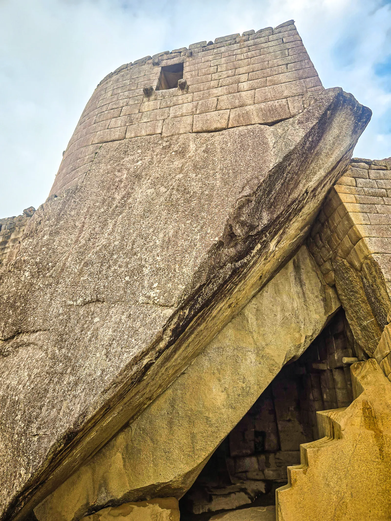 Day 5 machu picchu royal tomb.B3aNNEho