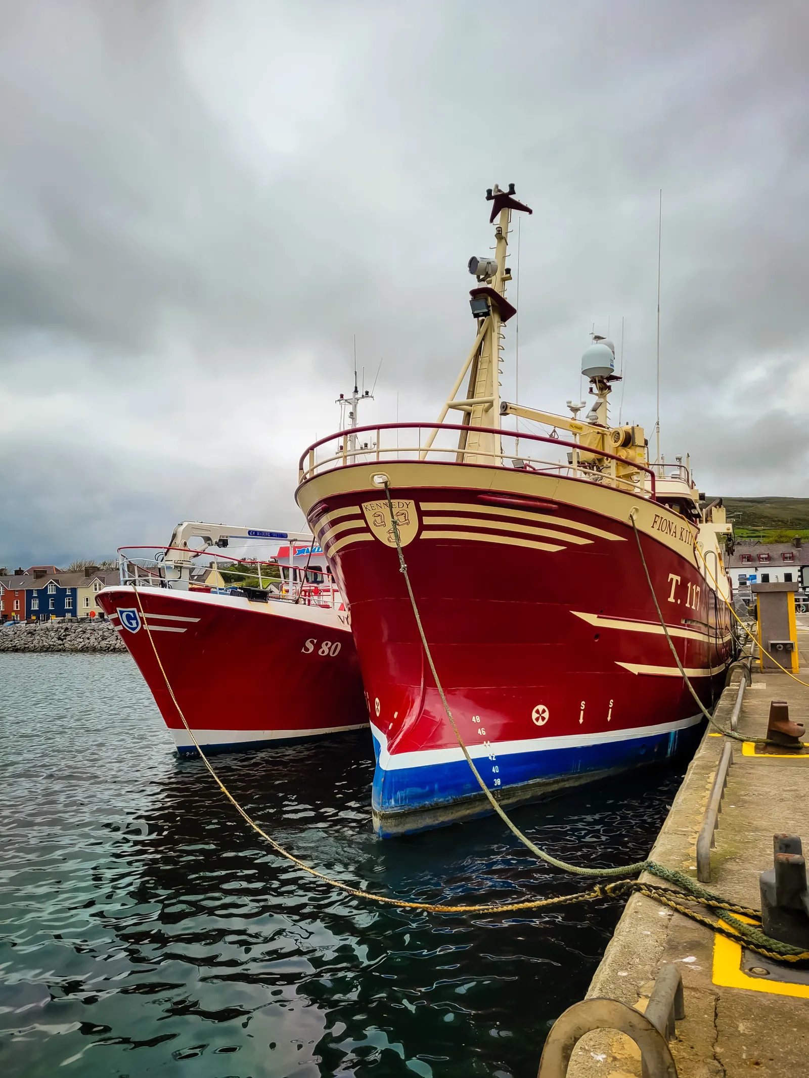 Dingle harbor exploring 1.Dg52A2cV