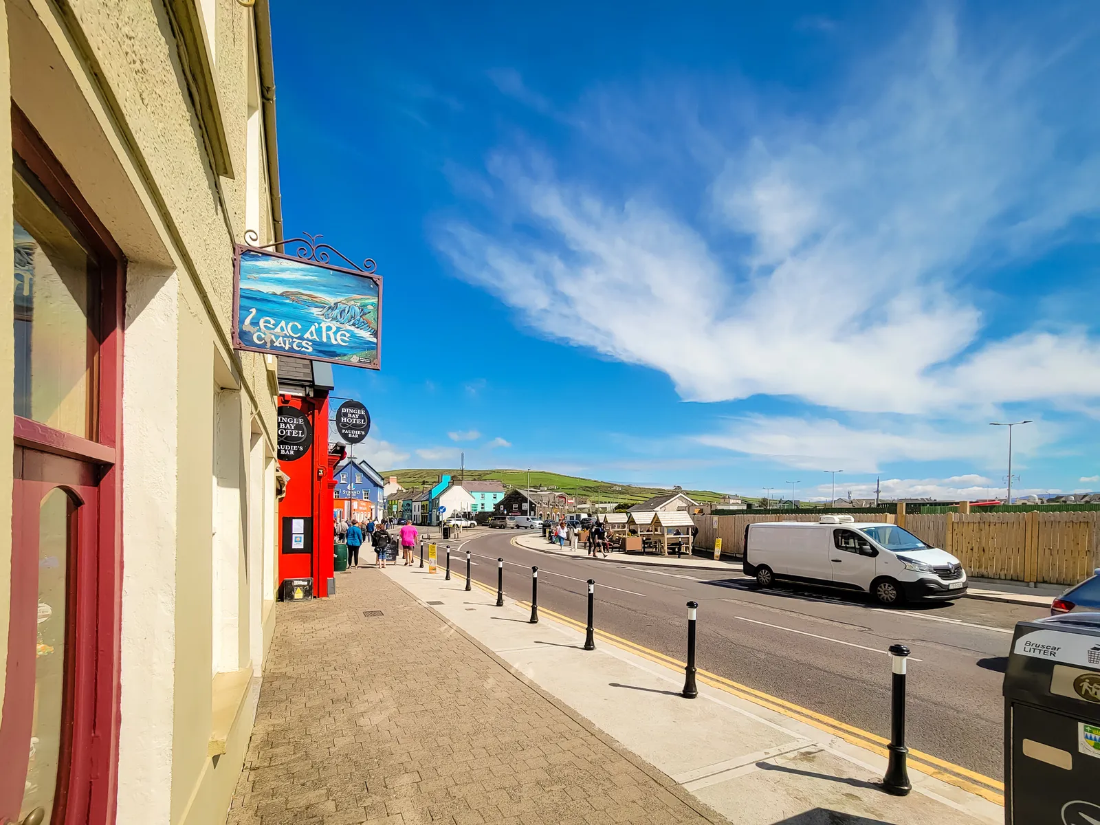 Dingle town exploring 4.D Heu6Pl