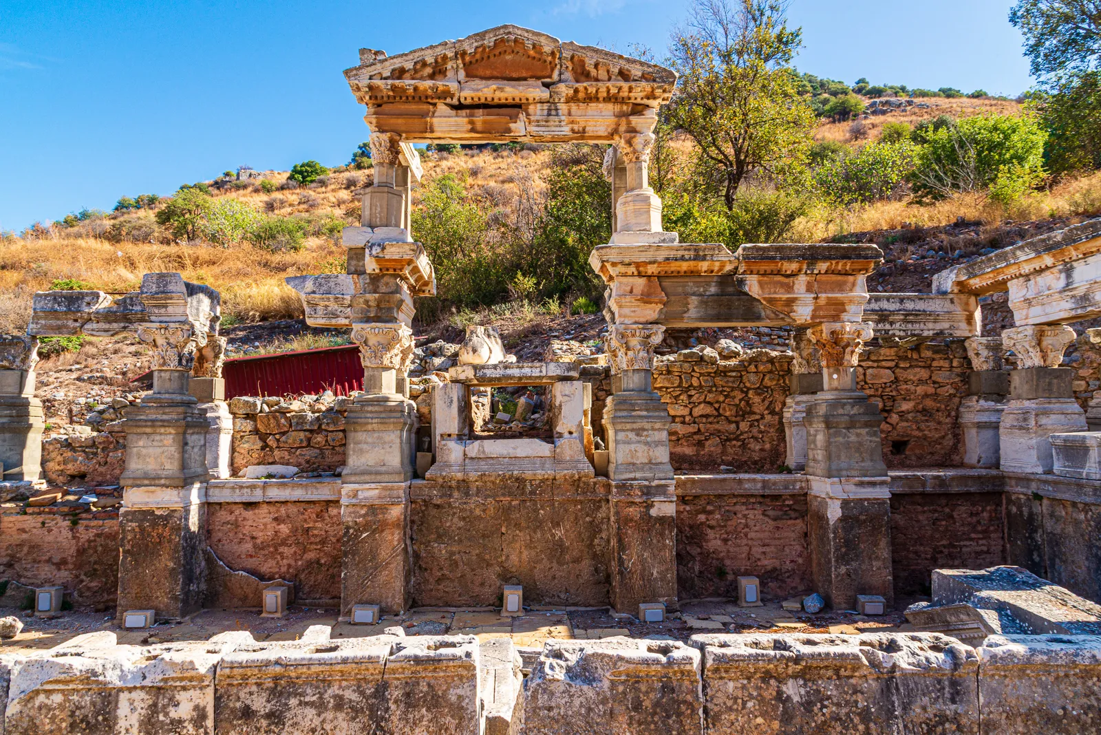 Ephesus 8.DnWVNBSf