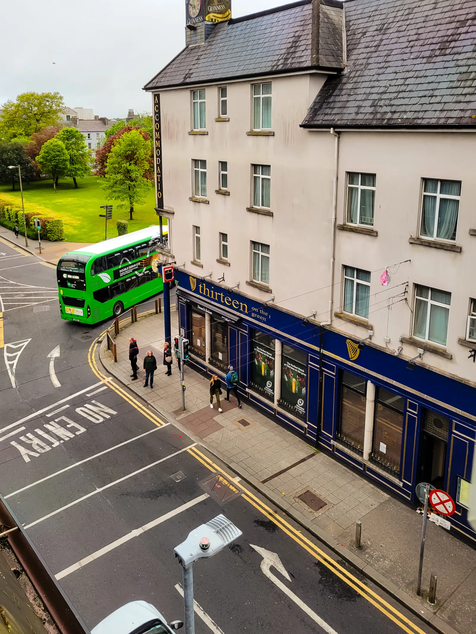 Eyre square.C  Pb1Wn