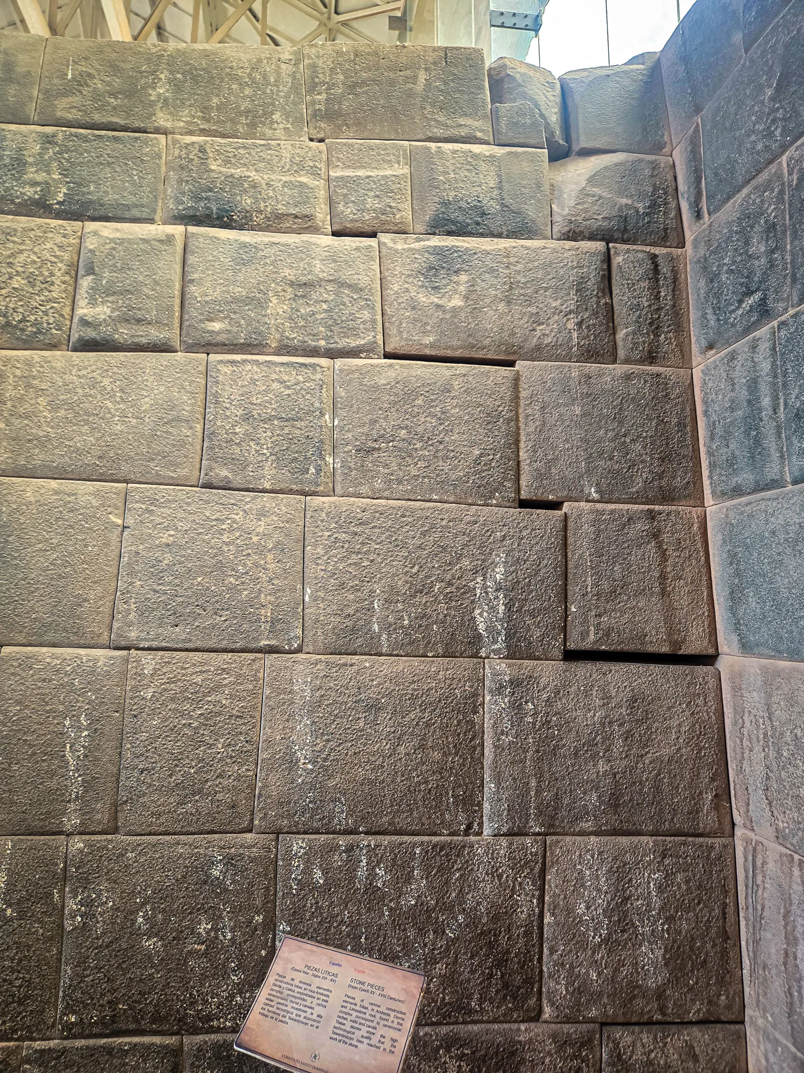 Inca seismic wall.CjwufcJ7