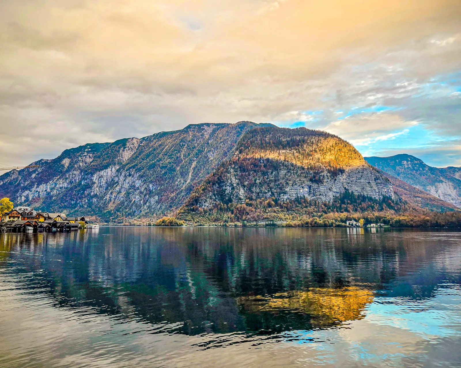 Lake hallstatt schloss grub.KFTHbEyc