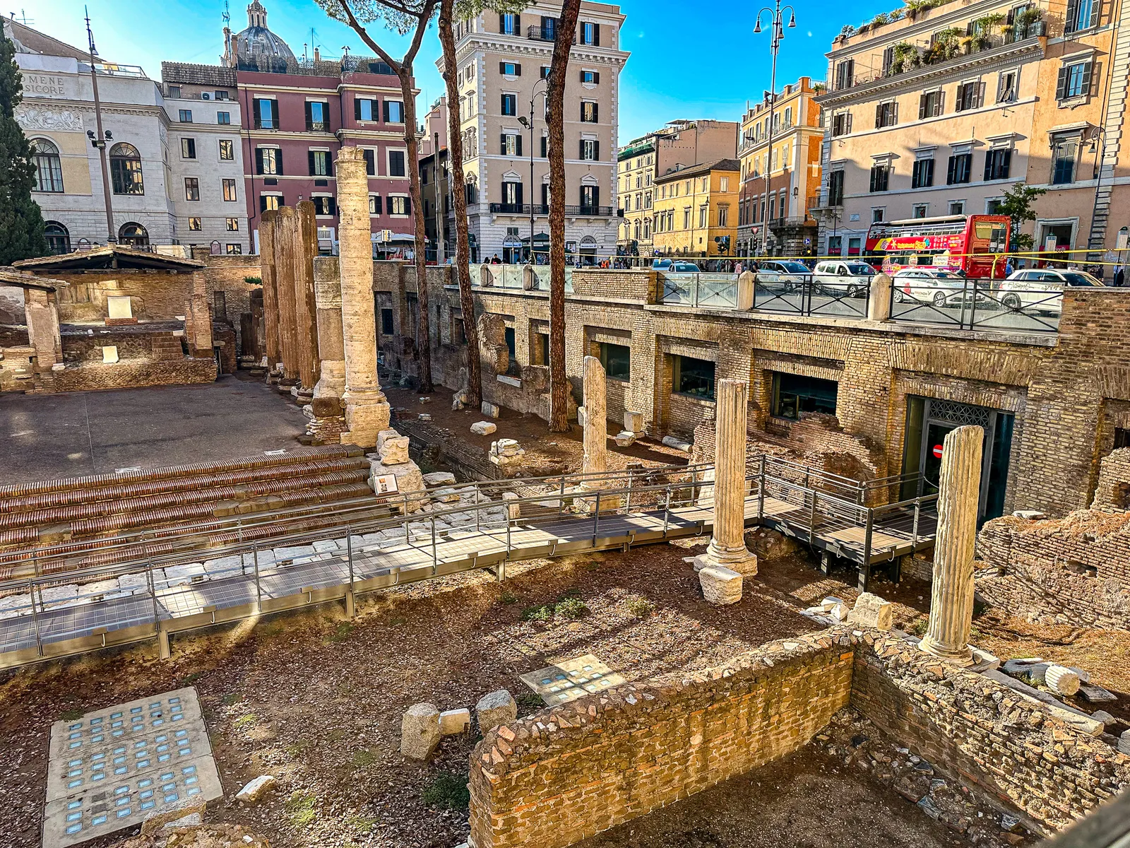 Largo di torre argentina 1.BQYyWUlY