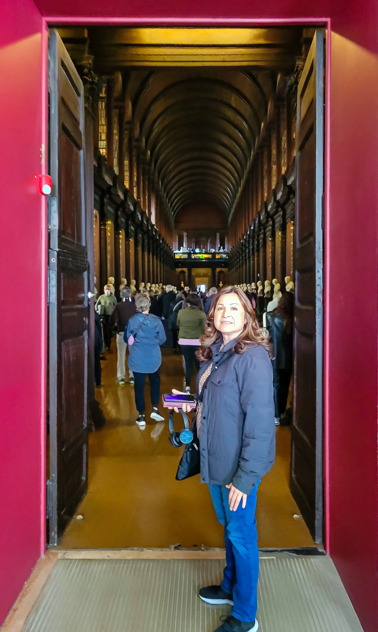 Long room angie.Bw3zSAnE