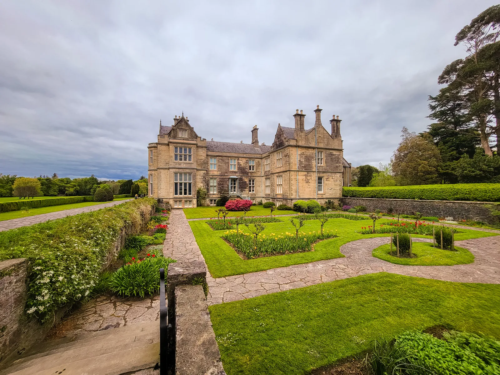 Muckross house 2.BB6lVjOU