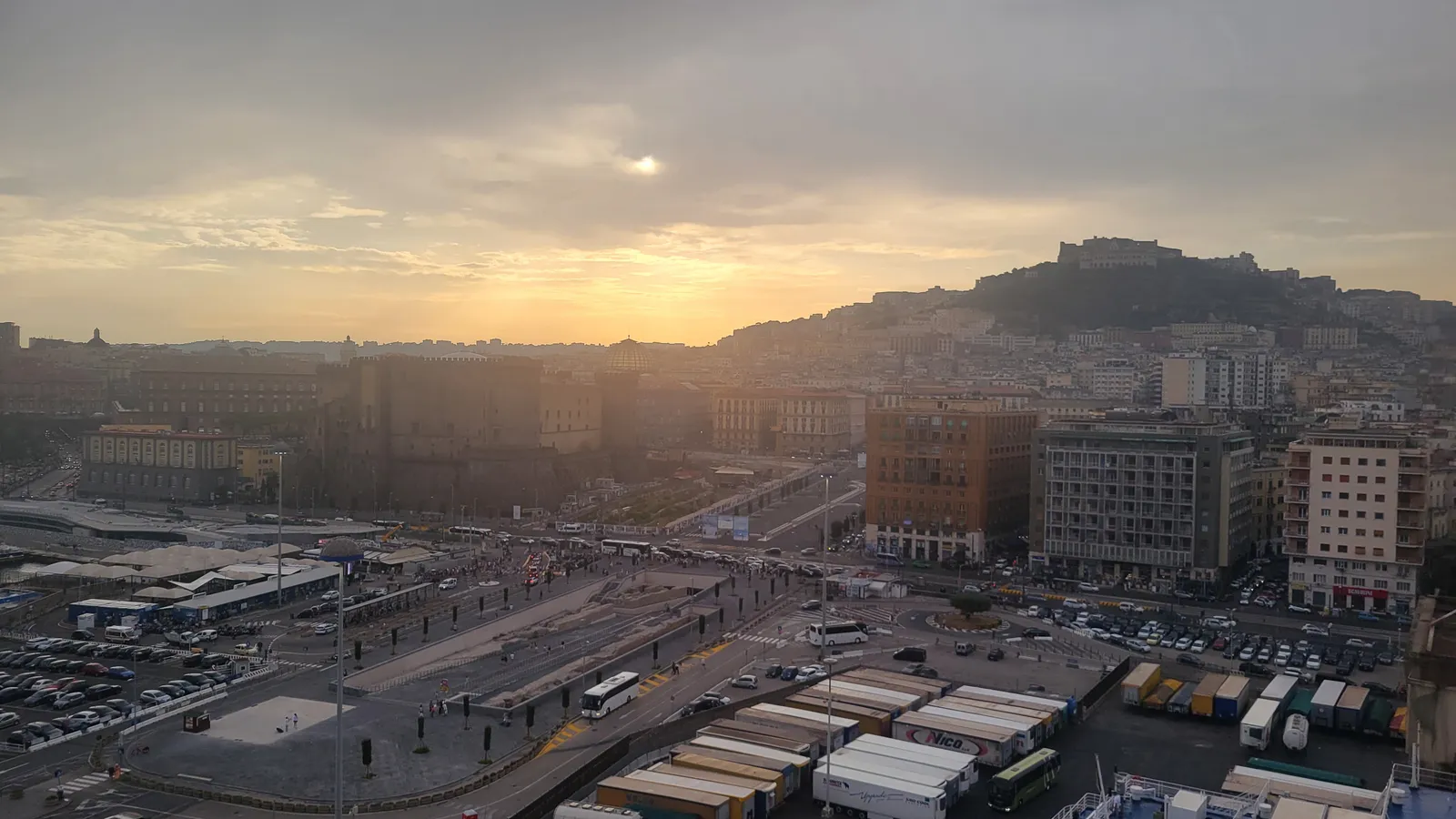 Napels foray city roro 4.19UqfwRR