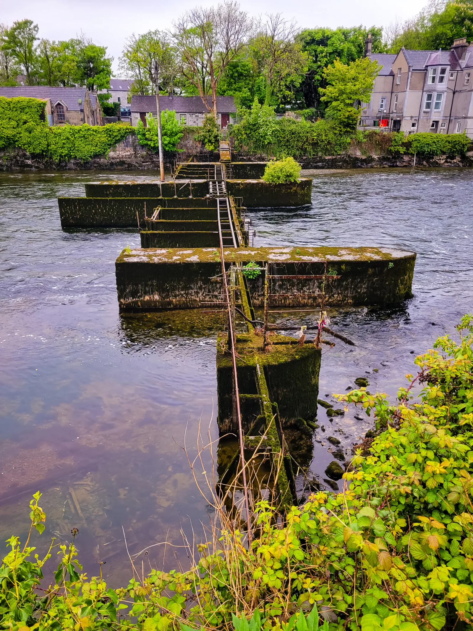 River corrib.BMrRlDUo