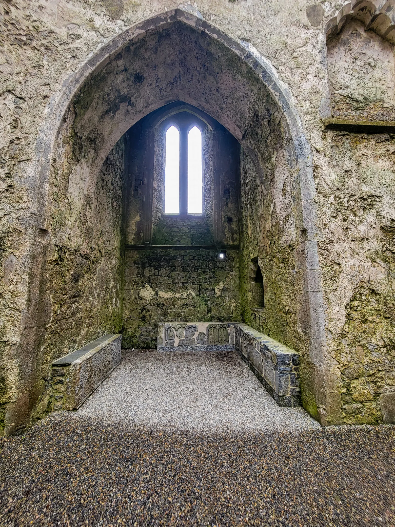 Rock of chasel interior window.bKXHZWF6