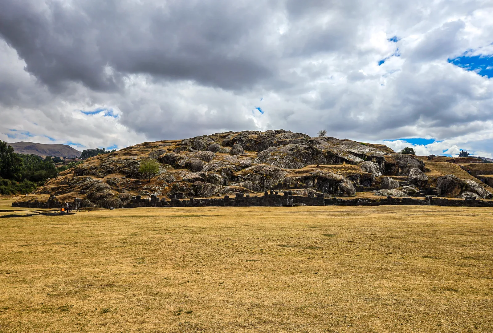 Sacsayhuaman panoramic view 1.FkW94bq7