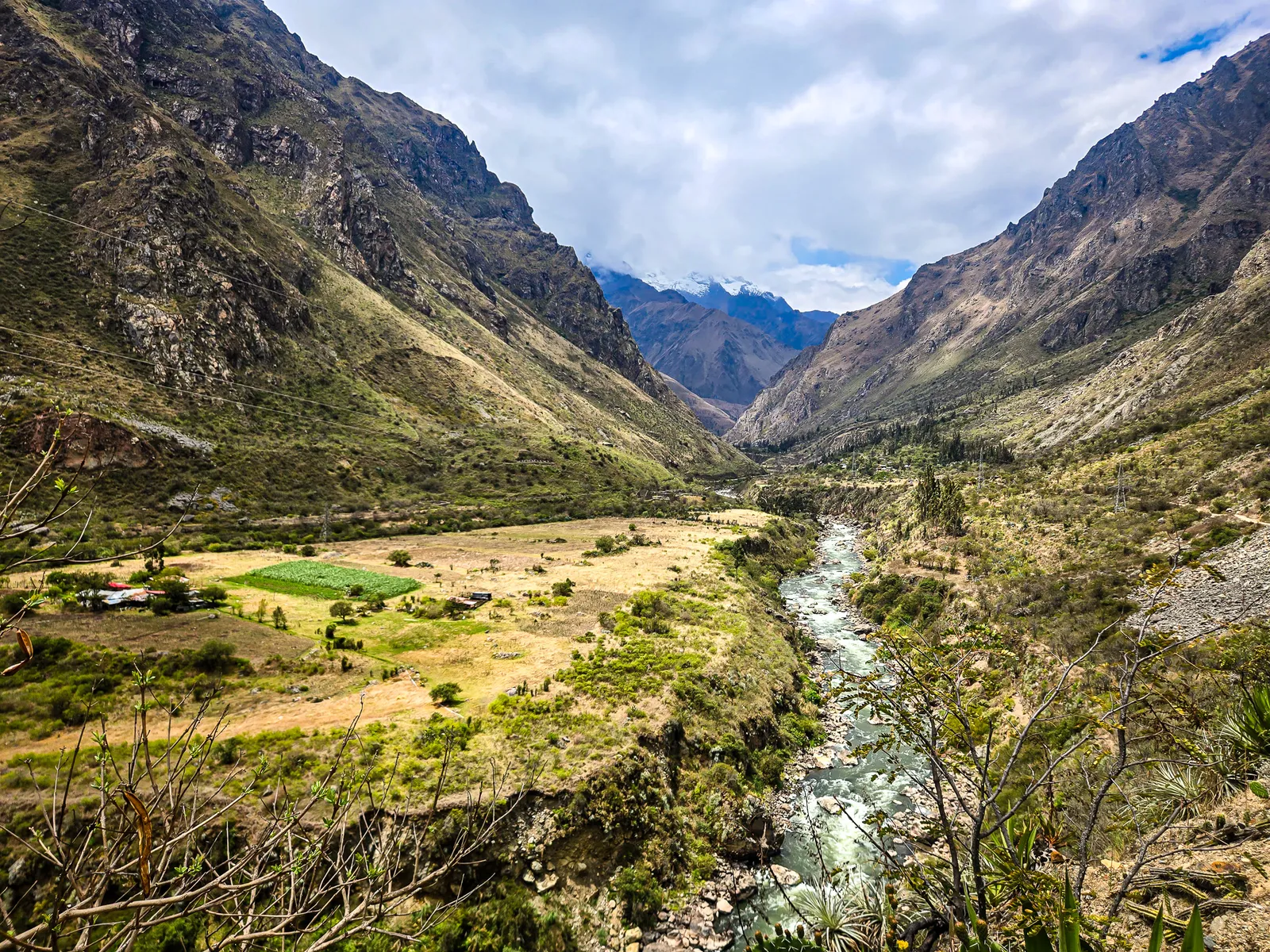Urubamba river valley.ofwfyggy